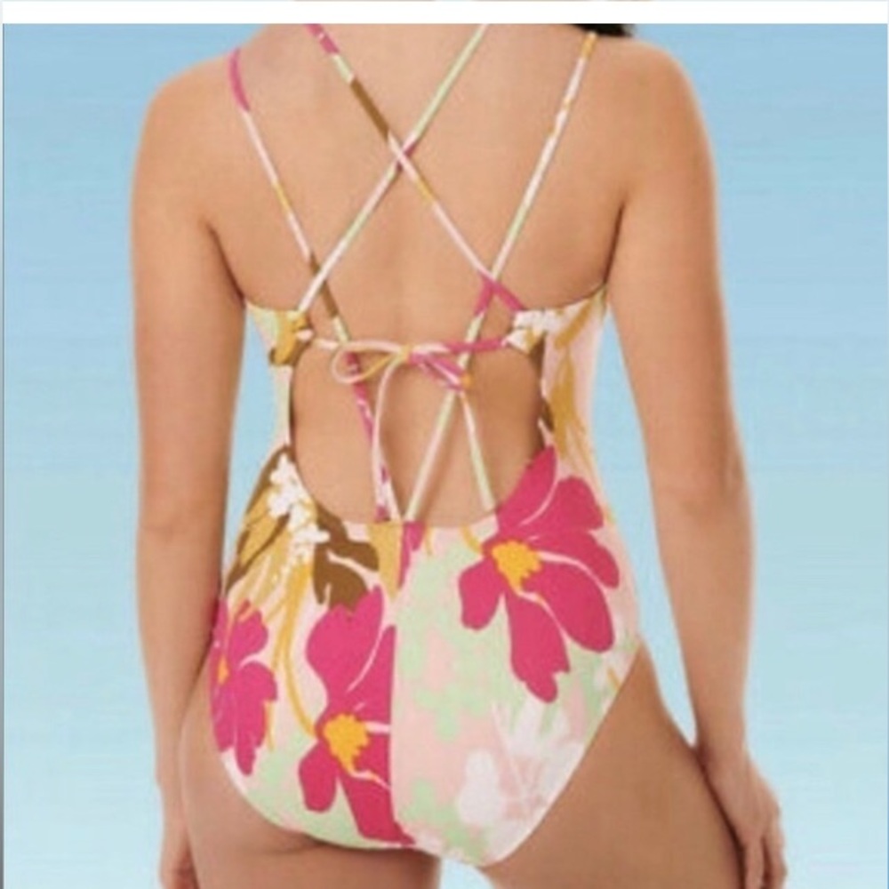 Beach Betty By Miracle Brands 1 Pc Swimsuit Floral Tie Back XL NWT V Neck - Picture 2 of 5